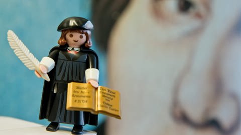 Der Reformator Martin Luther, die meistverkaufte Playmobil-Figur