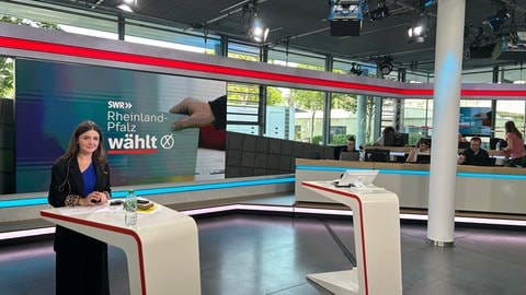 Das Studio von "Rheinland-Pfalz wählt" wird am Sonntag alle Neuigkeiten zur Wahl begleiten.