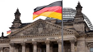 Nach der Europawahl fordern viele Politiker in Deutschland Neuwahlen - doch so einfach ist das nicht.