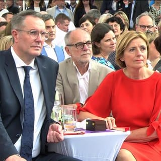 Neuer Ministerpräsident Schweizer mit ehemaliger Ministerpräsidentin Dreyer