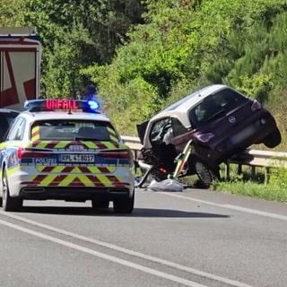 Unfall auf der A60 zwischen Prüm und Bleialf. Eine Person wurde tödlich verletzt.