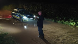 Überflutete Straßen bei Unwetter im Raum Trier