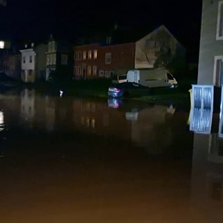 Der Sturm Kirk brachte Rheinland-Pfalz viel Wind und Regen. In Bollendorf gab es deshalb eine Überschwemmung.