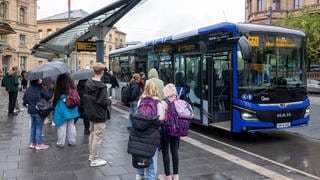 Im Öffentlichen Nahverkehr in Rheinland-Pfalz sollen bis zu zehn Prozent der Busfahrten wegfallen. 