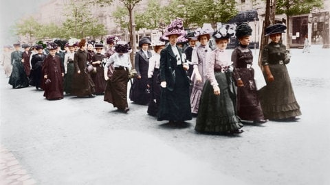 Demonstration für das Frauenwahlrecht in Berlin im Mai 1912