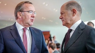 Wer wird Kanzlerkandidat der SPD? Olaf Scholz (r.) oder Boris Pistorius? Darüber gibt es auch in RLP Debatten.