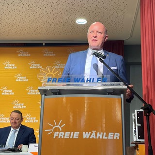 Rinnen spricht beim Parteitag der Freien Wähler in Rheinland-Pfalz 