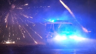 Polizei und Feuerwehr ziehen eine positive Bilanz der Silvesternacht in RLP.