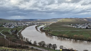 Hochwasser an der Mosel am Montag. Am Mittwoch sollen die Pegelstände wieder steigen. 