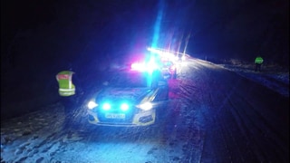 Bei Schnee und Eis kam es im Hunsrück zu mehreren Unfällen auf den glatten Straßen.