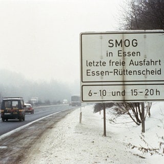 1985 - Smogalarm im Ruhrgebiet (Archivbild). Auch in RLP war die Luft damals deutlich schlechter als heute.