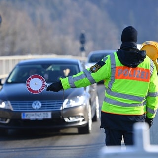 Im Rheinland-Pfalz-Trend haben sich 66 Prozent der Befragtenfür dauerhafte Grenzkontrollen ausgesprochen.