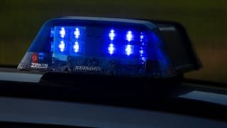 Polizei - Frau von Mann sexuell belästigt