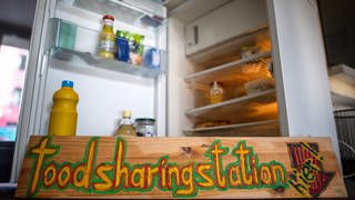Kaiserslautern hat jetzt einen Kühlschrank für Foodsharing. 