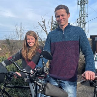 Lukas Bion und Lotta Schaefer aus der Südwestpfalz machen sich auf große Radtour. Das Paar will ganze 8.000 Kilometer radeln – bis in den Iran soll es gehen.