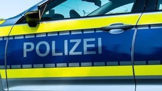 Sechs Stunden war die Polizei auf der Suche nach dem Mann, der sich in seinem Kastenwagen eingesperrt hatte.