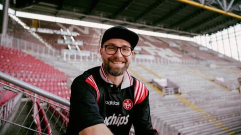 Mark Forster freut sich auf sein Heimspiel auf dem "Betze".