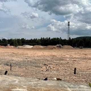Im August soll mit den Bodenarbeiten für die Batteriezellfabrik der Automotive Cells Company auf dem Opel-Gelände in Kaiserslautern begonnen werden. 