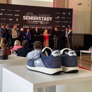 Bei einer offiziellen Veranstaltung hat die Stadt Pirmasens heute den Startschuss ihrer neuen Schuhstadt-Kampagne gestartet.