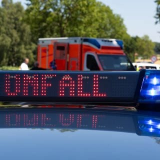 Auf der A8 bei Zweibrücken ist ein Mensch bei einem Unfall getötet worden