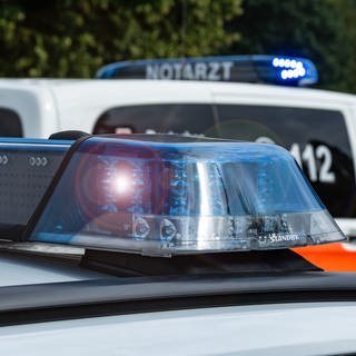 Bei einer Motorsportveranstaltung auf dem Flughafen Zweibrücken ist ein Fahrer ums Leben gekommen