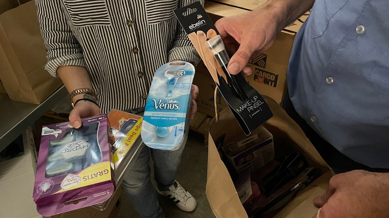 Bevor diese Hygiene-Artikel aus dem Drogeriemarkt im Polizei-Online-Shop landen, dauert es noch etwas.