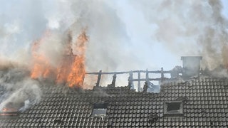 Feuerwehr im Kreis Kusel im Einsatz: Brand in Bedesbach