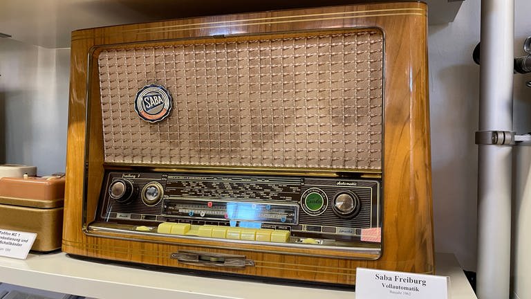 Röhrenradio - 100 Jahre Radio im Radiomuseum Obermoschel