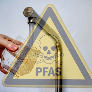 PFAS im Trinkwasser nahe des Flughafens Zweibrücken - Wasserhahn mit PFAS-Warnschild