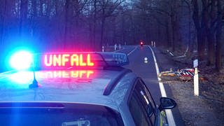 Erik Hippchen arbeitet im Bereich Verkehr beim Polizeipräsidium Westpfalz. Er ist häufig mit dem Polizei-Motorrad unterwegs und hat viele Motorrad-Unfälle gesehen.