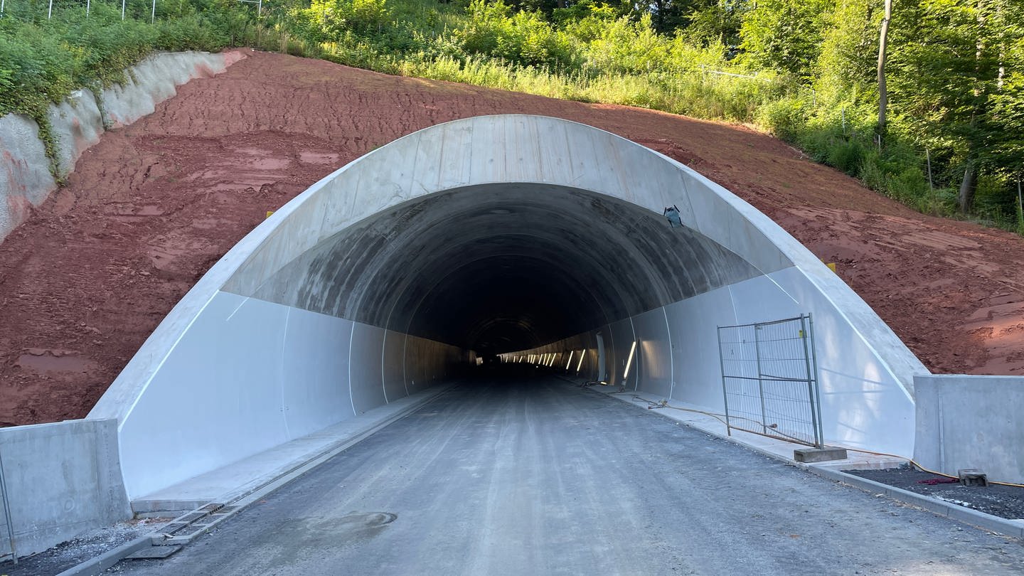 Der Tunnel Imsweiler im Donnersbergkreis soll in gut einem Jahr fertig sein.