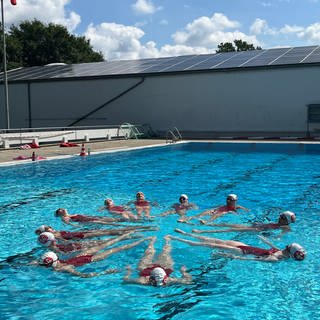 Die Synchronschwimmerinnen vom Schwimmklub Kaiserslautern