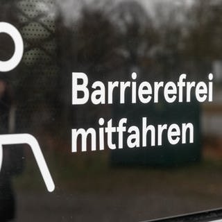 Mit Hilfe der neuen Mobilitätsplattform sollen beispielsweise Rollstuhlfahrer in Kaiserslautern Barrieren auf ihrer Strecke vermeiden können. 