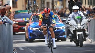 Radprofi auf der Strecke - Radrennen Deutschland-Tour führt durch die Pfalz