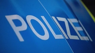 In Baumholder haben sich zwei Männer mit Schlag- und Stichwaffen gestritten. 