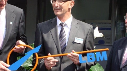 Richard Lutz, der Leiter des LBM in Kaiserslautern, bei der Einweihnung des neuen Dienstgebäudes in der Morlauterer Straße im Jahr 2009. Vorher war der LBM Kaiserslautern in der Lutrina-Augustastraße untergebracht.