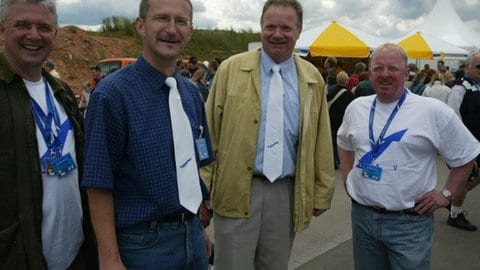 Richard Lutz, der Leiter des LBM Kaiserslautern, auf dem Autobahnfest an der A6 im Jahr 2004.