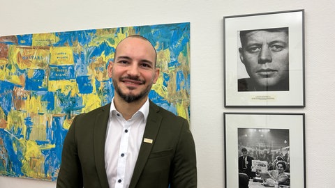 John Constance von der Atlantischen Akademie in Kaiserslautern.