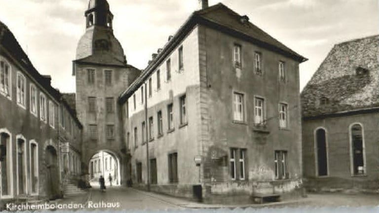 Kirchheimbolanden - altes Stadthaus mit Peterskirche um 1960