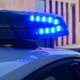 Nach dem Brand in einer Baustofffirma in Pirmasens-Hengsberg ermittelt jetzt die Polizei.