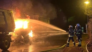 Brennender Lkw in Contwig im Kreis Südwestpfalz