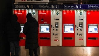 Was sagen Sie dazu, dass das Deutschlandticket teurer wird?