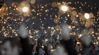 Im Fritz-Walter-Stadion in Kaiserslautern werden die Fans des FCK diesmal Weihnachtslieder anstimmen. 