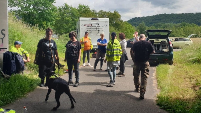 Die Tierrettung Kindsbach im Einsatz.