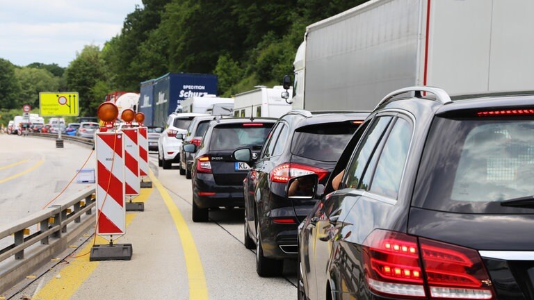 Baustelle: Ahrtalbrücke Auf A61 In Richtung Koblenz Wird Saniert - SWR ...