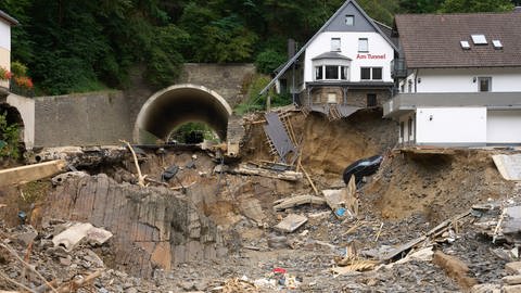 Eines der bekanntesten Bilder der Flutkatastrophe im Ahrtal: Der Tunnel in Altenahr am 16.7.2021