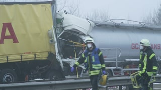 Unfall auf der A3 bei Ransbach-Baumbach mit Gefahrgut-Lkw