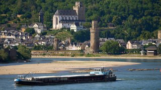 Der Pegel des Rheins bei Kaub hat einen neuen Jahrestiefstand erreicht