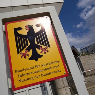 Mitarbeiter des Bundesamts für Ausrüstung, Informationstechnik und Nutzung der Bundeswehr in Koblenz wegen Spionage für Russland festgenommen