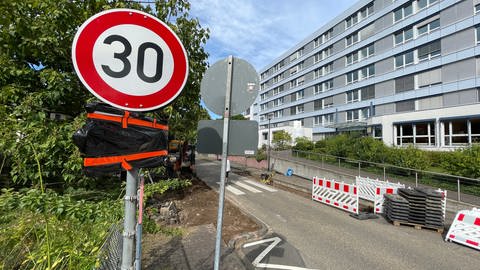 Straßensperrungen und Umleitungen in Lahnstein wegen Sanierung der B42-Brücke